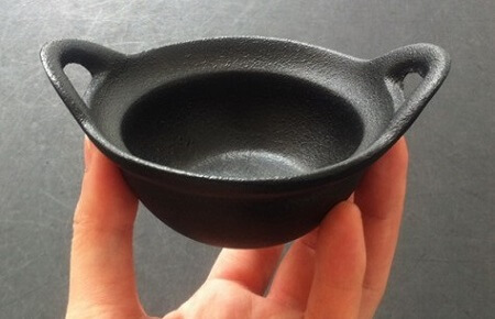 petit size nambu ironware pot