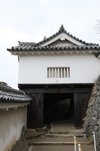 3rd gate of Himeji Castle and Ninja Hardware