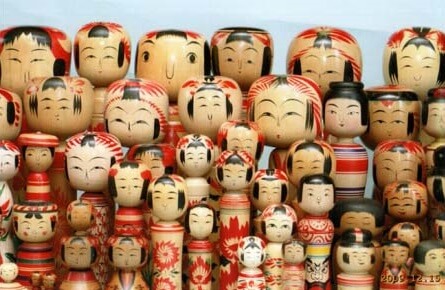 Japanese Traditional Wood Carving Dolls, Kokeshi, collecting various sizes small to large