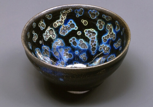 National Treasure Yohen Tenmoku tea bowl owned by Seika Museum