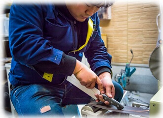 step 5 of special grinding and sharpening technique Edo-togi