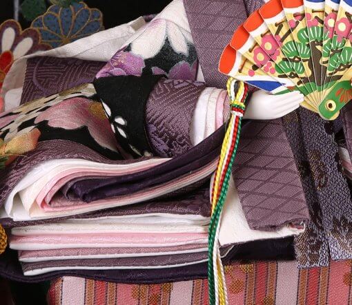 Hina dolls, a Japanese doll, gorgeous 5 dolls set kocho, zooming up to empress hand holding Japanese fan