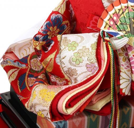 Hina dolls, a Japanese doll, gorgeous 5 dolls set Misaki, details of Kimono cloth of the empress doll