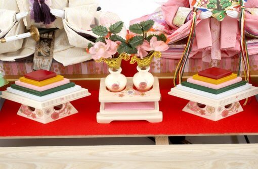 Hina dolls, a Japanese doll, gorgeous pair doll set Hagoromo white, details of ornaments and decorations