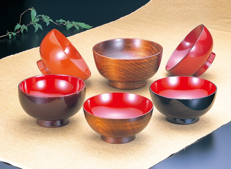 Kawatsura Lacquerware, a Japanese traditional craft, variety of soup bowls