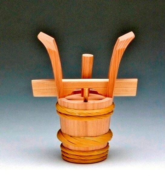 Akita Cedar barrel, Japanese traditional crafts, a Sake bucket