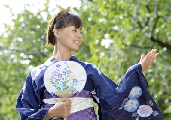 Boshu Uchiwa Fans, Japanese traditional craft, a woman wearing Yukata enjoying Summer with Japanese Uchiwa fan
