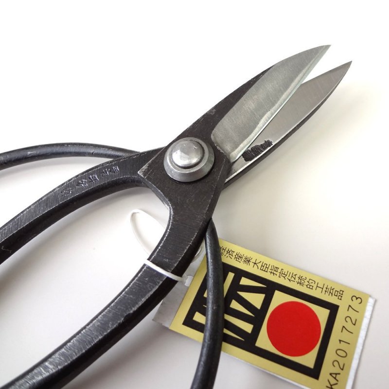 Echigo-Sanjo Cultery, a traditional Japanese crafts, tree scissors details