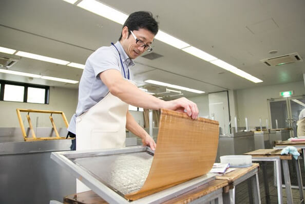 Mino Washi Japanese paper, a Japanese traditional craft, making process by a craftsman