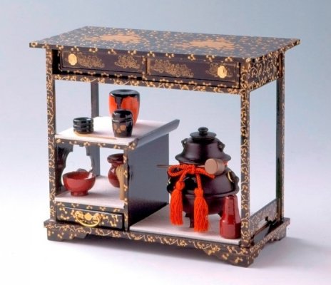Suruga Hina Doll Accessories, a traditional Japanese craft, a craft example, cabinet