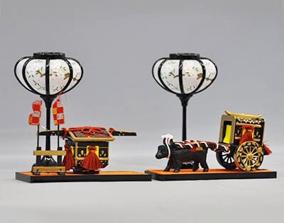 Suruga Hina Doll Accessories, a traditional Japanese craft, a craft example old cars and lanterns