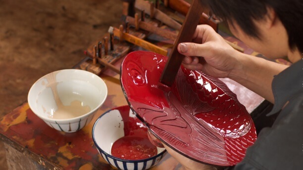 Takaoka Lacquerware, a Japanese traditional craft, making process of lacquer painting