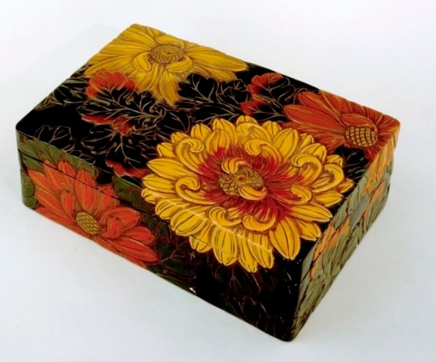 Takaoka Lacquerware, a Japanese traditional craft, modern art product