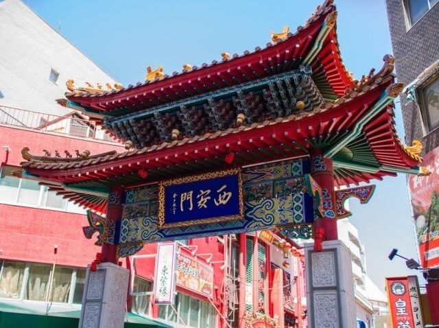 Behind Kobe’s must-see tourist spots, china town entrance gate