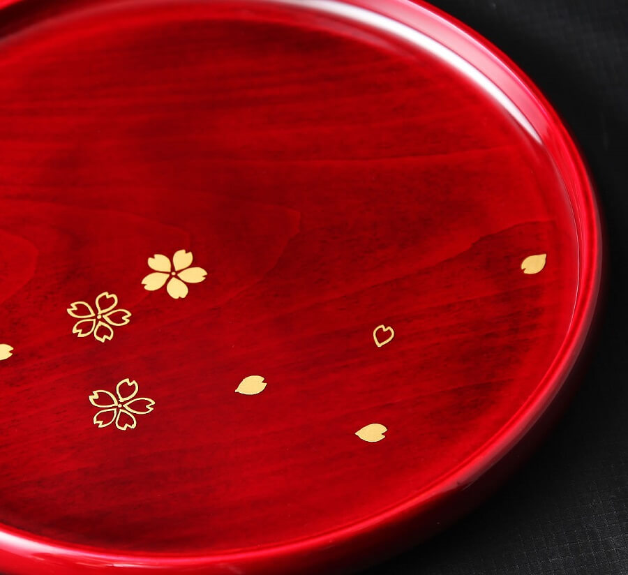 Hida Shunkei Lacquerware, a Japanese traditional craft, round tray with flower painting