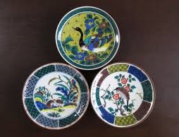 Kutani-Yaki Pottery and Porcelain, a famous Japanese crafts, reasonable decorative dishes