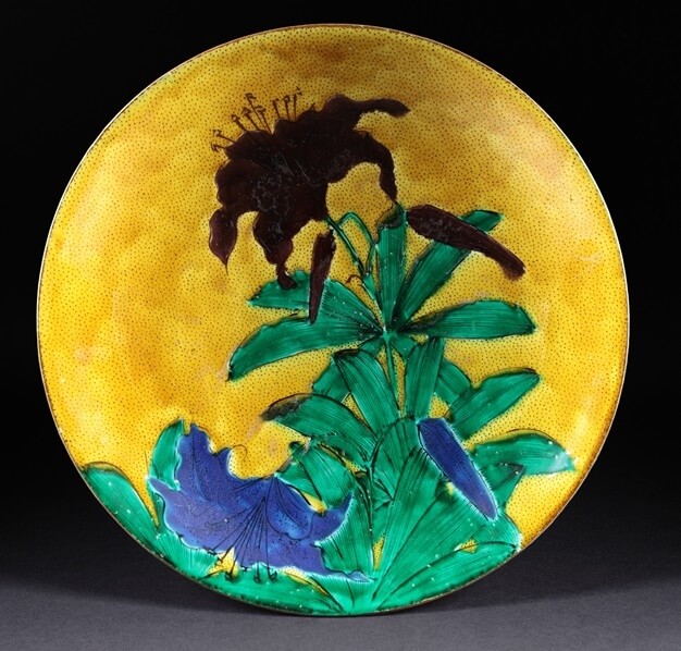 Kutani-Yaki Pottery and Porcelain, a famous Japanese crafts, antique Kutani as a Japanese art, flower painting