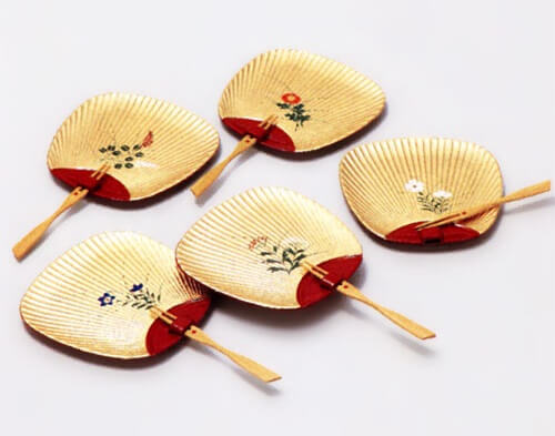 Kanazawa gold leafe, a Japanese traditional craftsmanship, golden Japanese fans