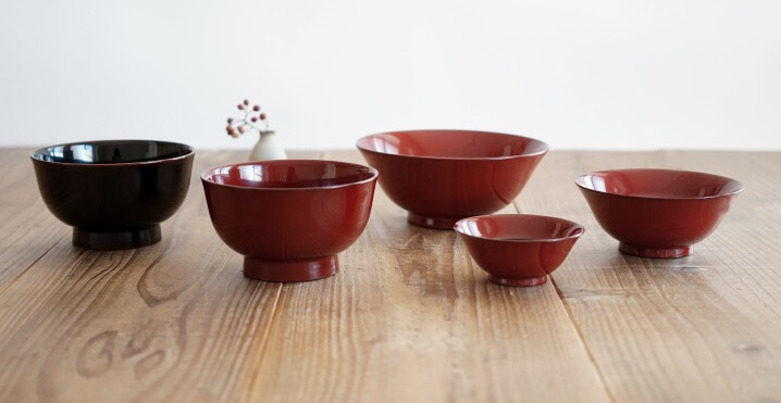 Echizen Lacquerware, a Japanese traditional craft, various sized soup bowls