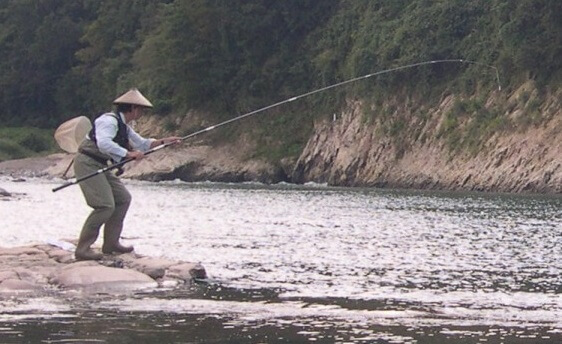 Banshu fishing flies, a Japanese traditional craft, using image by a fisherman