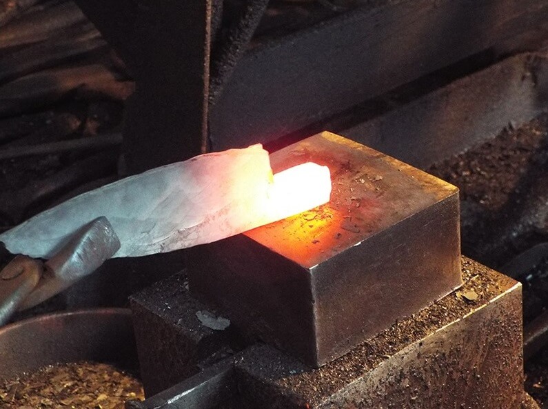 Japanese chef knives, making process of forging