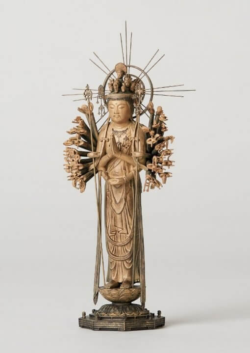 Japan’s Ultimate Buddhist Artwork: The Thousand-Armed Kannon, replicated buddha statue