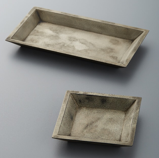 Niigata Lacquerware, a Japanese traditional craft, innovative painting style trays