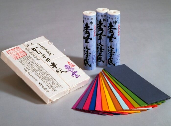 Ohzu Washi japanese paper, a traditional craft, colored paper