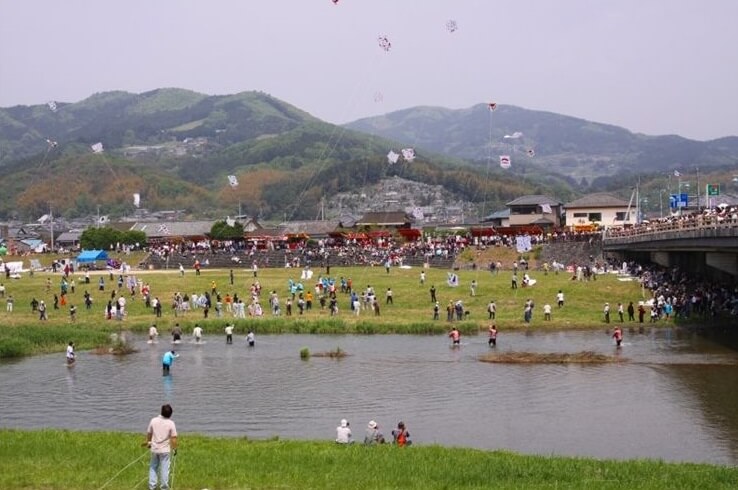 Ohzu Washi japanese paper, a traditional craft, kite war