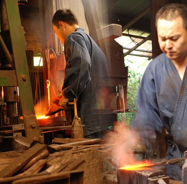 Tosa cutlery, a traditional Japanese craft, making process of field knife