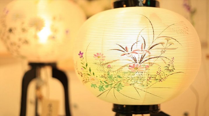 Yame paper lantern, a traditional Japanese craft, translucent lantern body