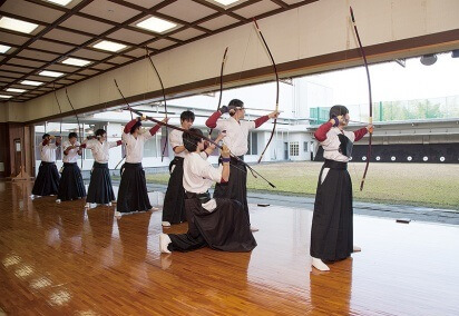 Miyakonojo Japanese longbow, a traditional craft, Japanese archery court