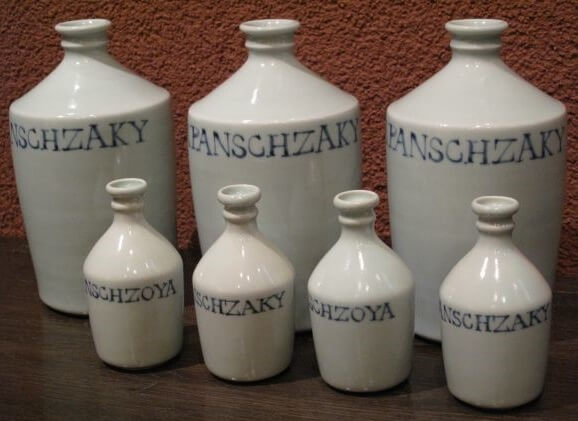 Nagasaki, Japan's arts and crafts, Sake bottles