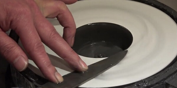 Sharpest Japanese chef knives, sharpening step