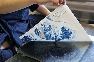 printing Ukiyo-e woodblock print by traditional process